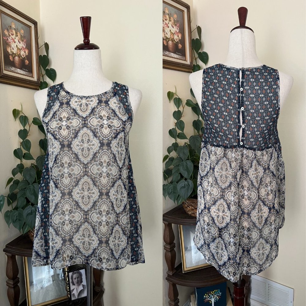Chloe K Sheer Sleeveless Boho Top sz S